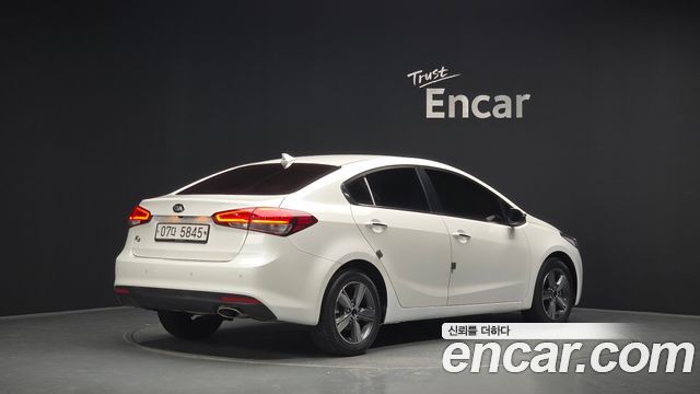 Kia K3 из Кореи Encar