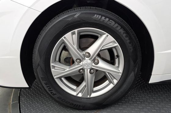 Hyundai Sonata 2.0 Premium — пробег 76 405 км — фото 5 из 5