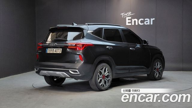 Kia Seltos из Кореи Encar