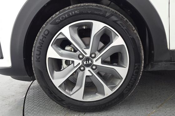 Kia Stonic 1.4 Trendy — пробег 71 013 км — фото 5 из 5
