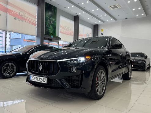 Maserati Levante 3.0 AWD GranSport — пробег 41 040 км — фото 1 из 5