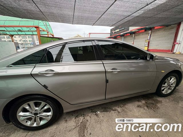 Hyundai Sonata LPI Premier — пробег 227 000 км — фото 4 из 5