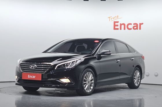 Hyundai Sonata 2.0 Smart — пробег 114 353 км — фото 1 из 5