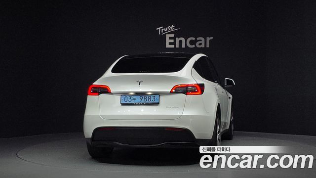 Tesla Model Y Long Range AWD — пробег 81 638 км — фото 4 из 5