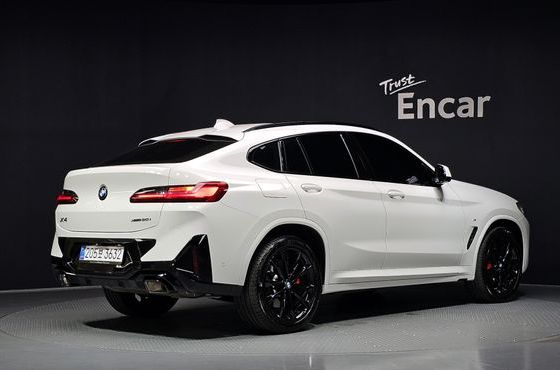 BMW X4 xDrive20i M Sport Pro Special Edition — пробег 6 923 км — фото 2 из 5