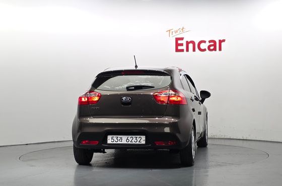 Kia pride 1.4 MPI Hatchback Deluxe — пробег 89 150 км — фото 4 из 5