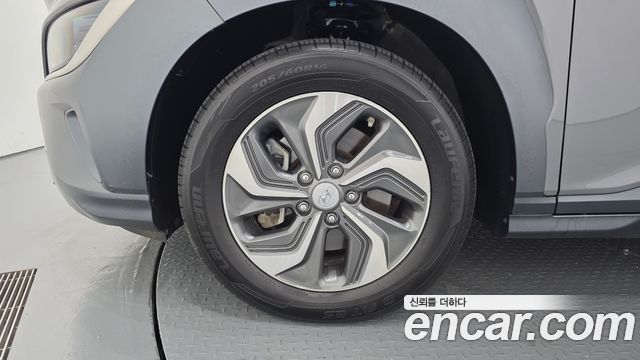 Hyundai Kona из Кореи Encar