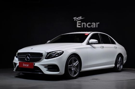 Mercedes-Benz E-Class E300 AMG Line — пробег 26 113 км — фото 1 из 5
