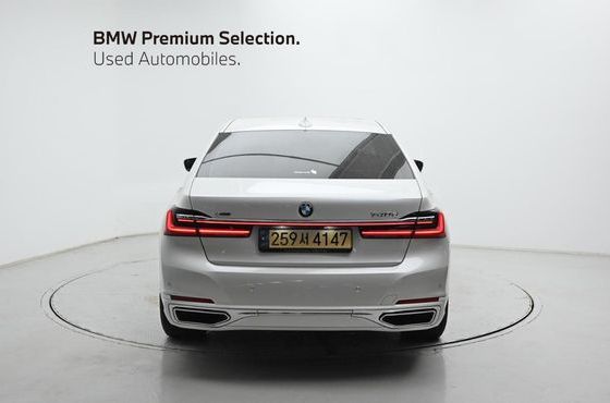 BMW 7-Series 730d xDrive Design Pure Excellence — пробег 62 952 км — фото 4 из 5