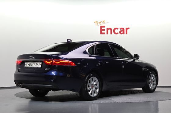 Jaguar XF 20d Prestige AWD — пробег 108 521 км — фото 2 из 5