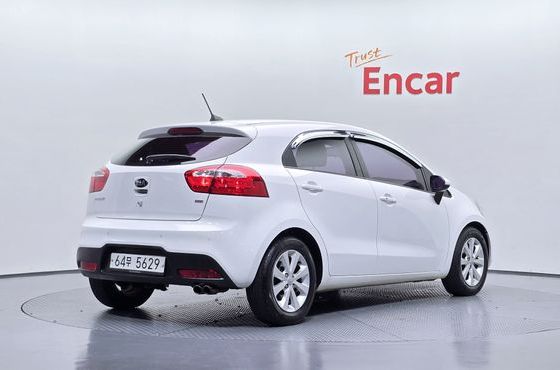 Kia pride 1.6 GDI Hatchback Luxury — пробег 65 502 км — фото 2 из 5