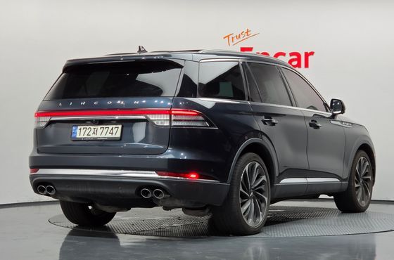 Lincoln Aviator 3.0 Reserve AWD — пробег 49 846 км — фото 2 из 5