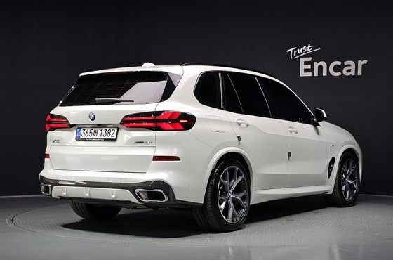 BMW X5 xDrive 40i M Sport — пробег 21 563 км — фото 2 из 5