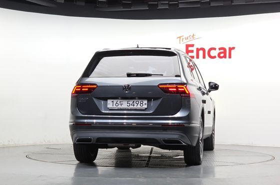 Volkswagen Tiguan 2.0 TDI Prestige — пробег 114 885 км — фото 4 из 5