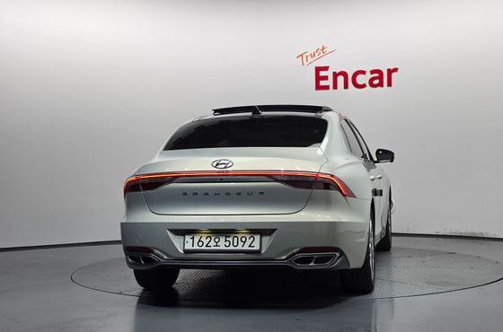 Hyundai Grandeur Calligraphy — пробег 75 010 км — фото 4 из 5