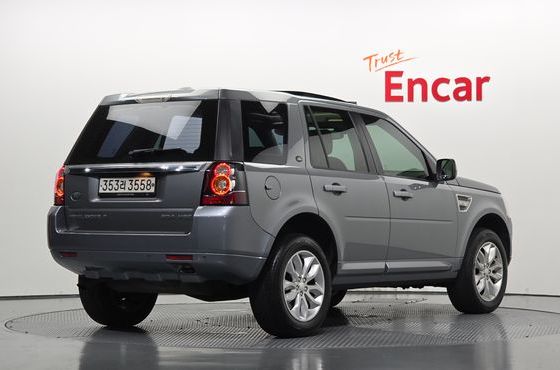 Land Rover Freelander 2.2 SD4 HSE — пробег 247 745 км — фото 2 из 5