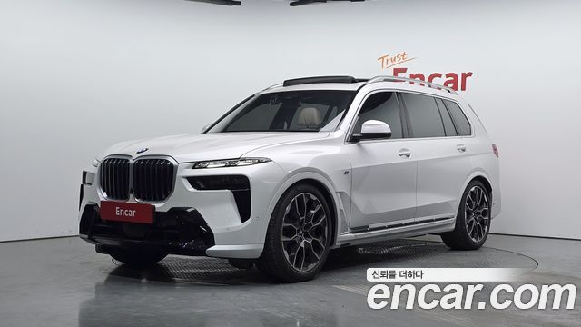 BMW X7 xDrive 40i M Sport 6STR — пробег 7 056 км — фото 1 из 5