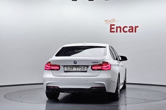 BMW 3-Series 320i M Sport — пробег 99 570 км — фото 4 из 5