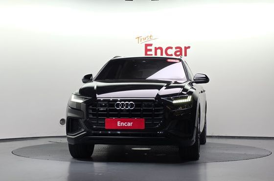 Audi Q8 55 TFSI Quattro Premium — пробег 115 712 км — фото 3 из 5
