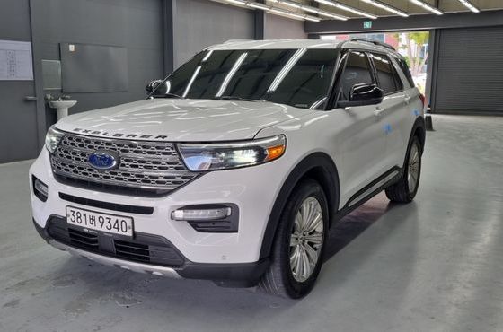 Ford Explorer 2.3 LimIted 4WD — пробег 128 470 км — фото 1 из 5