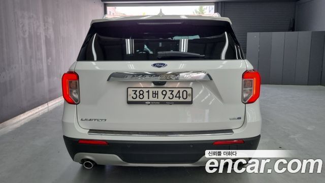 Ford Explorer 2.3 LimIted 4WD — пробег 128 470 км — фото 4 из 5