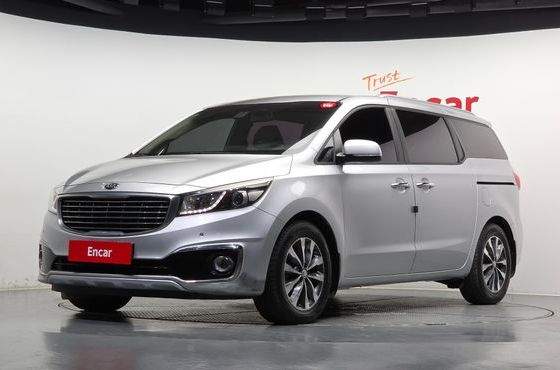 Kia Carnival 9-seater Luxury — пробег 186 524 км — фото 1 из 5