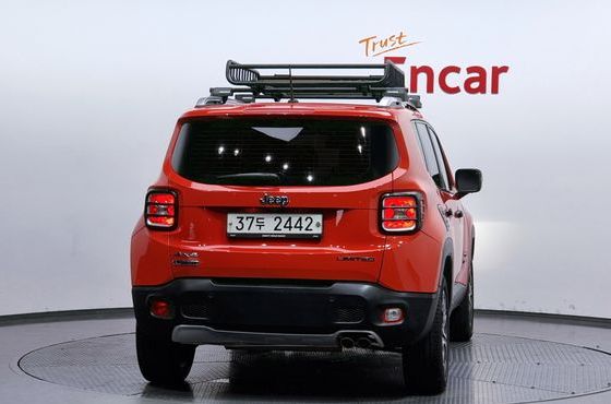 Jeep Renegade 2.0 Diesel Limited AWD — пробег 100 830 км — фото 4 из 5