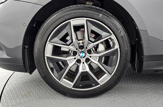 BMW 5-Series 530i xDrive — пробег 102 925 км — фото 5 из 5