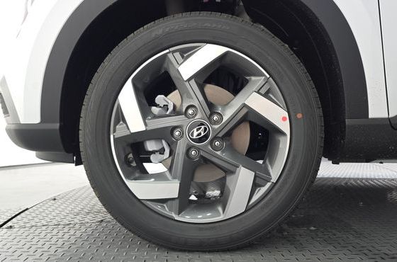 Hyundai Venue 1,6 Premium — пробег 11 км — фото 5 из 5