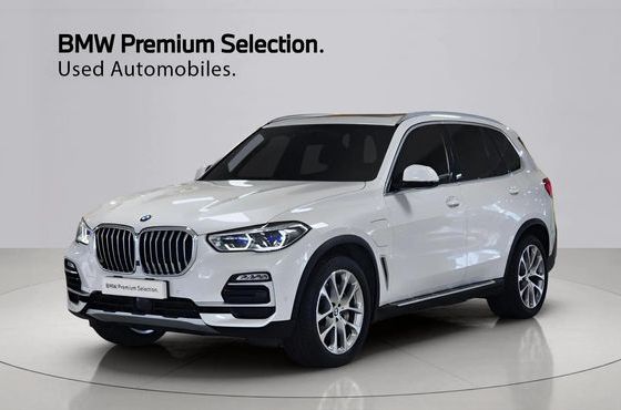 BMW X5 xDrive 45e xLine — пробег 72 950 км — фото 1 из 5