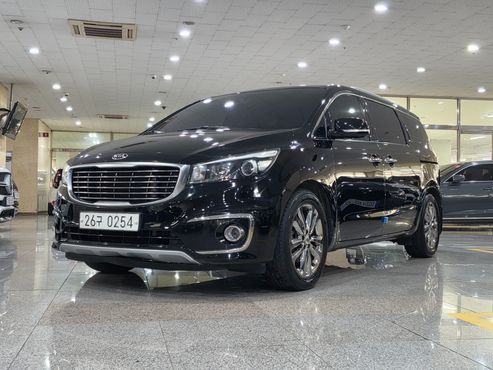Kia Carnival 9-seater Noblesse — пробег 141 105 км — фото 1 из 5