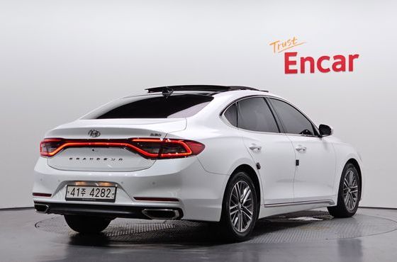 Hyundai Grandeur 2.2 Diesel Premium — пробег 229 562 км — фото 2 из 5