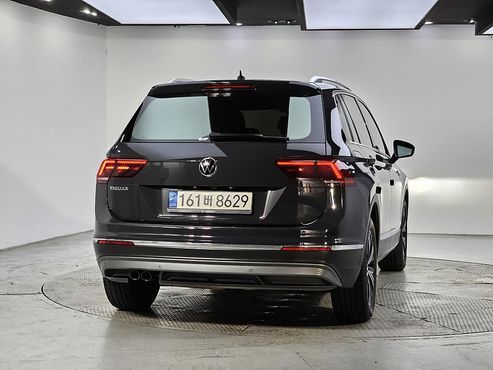Volkswagen Tiguan 2.0 TDI Prestige — пробег 198 482 км — фото 3 из 5