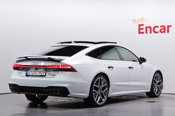 Audi A7 55 TFSI Quattro Premium — пробег 15 090 км — фото 2 из 5