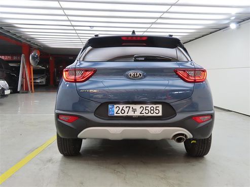 Kia Stonic Diesel 1.6 Prestige — пробег 118 434 км — фото 3 из 5