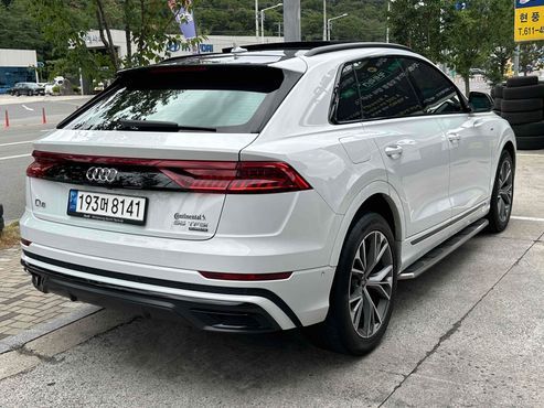 Audi Q8 55 TFSI Quattro Premium — пробег 40 000 км — фото 2 из 5