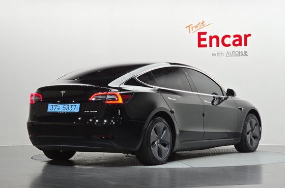 Tesla Model 3 Long Range AWD — пробег 81 382 км — фото 2 из 5