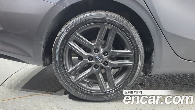 Kia K3 из Кореи Encar