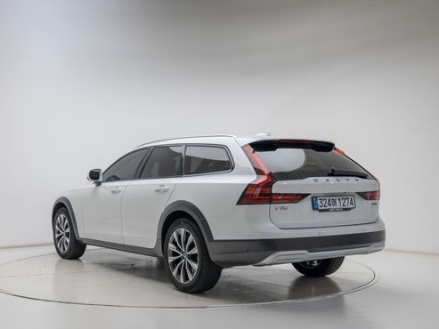 Volvo V90 B5 Ultra AWD — пробег 14 641 км — фото 4 из 5