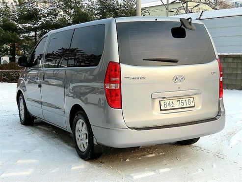 Hyundai Starex 5-Seater VAN CVX Premium — пробег 109 700 км — фото 3 из 5