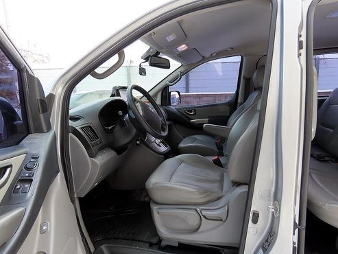Hyundai Starex 5-Seater VAN CVX Premium — пробег 109 700 км — фото 5 из 5