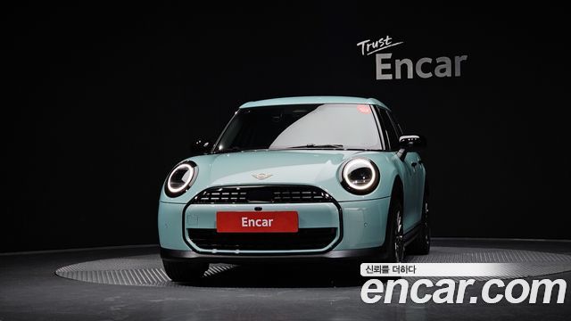 Mini Cooper 5Door Breeze Edition — пробег 5 082 км — фото 3 из 5