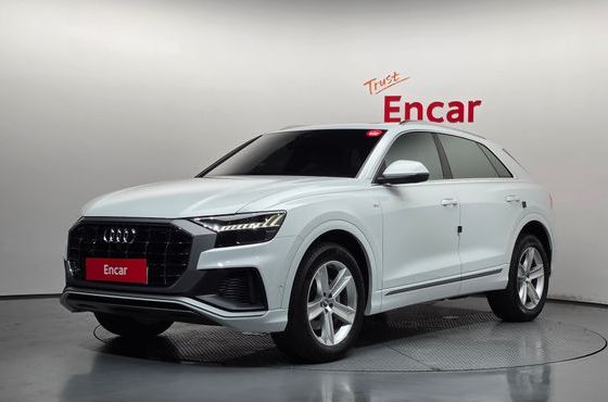 Audi Q8 45 TDI Quattro Premium — пробег 106 316 км — фото 1 из 5