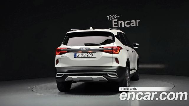 Kia Seltos из Кореи Encar