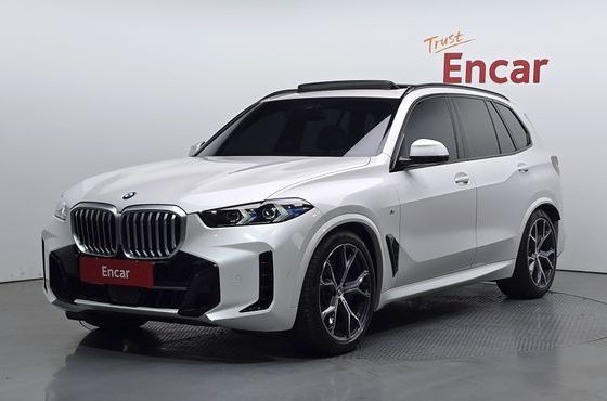 BMW X5 xDrive 40i M Sport — пробег 5 021 км — фото 1 из 5
