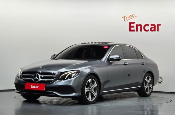 Mercedes-Benz E-Class E300 Avantgarde — пробег 70 055 км — фото 1 из 5