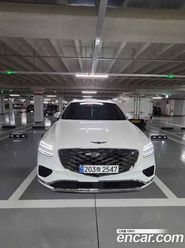 Genesis GV70 2.5T Gasoline 2WD — пробег 8 014 км — фото 2 из 5