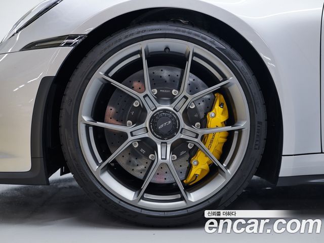 Porsche 911 GT3 — пробег 20 км — фото 5 из 5