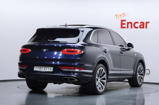 Bentley Bentayga 4.0 V8 — пробег 67 612 км — фото 2 из 5