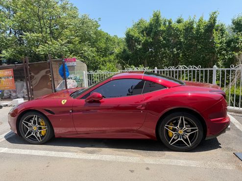 Ferrari California 4.3 V8 — пробег 78 600 км — фото 5 из 5